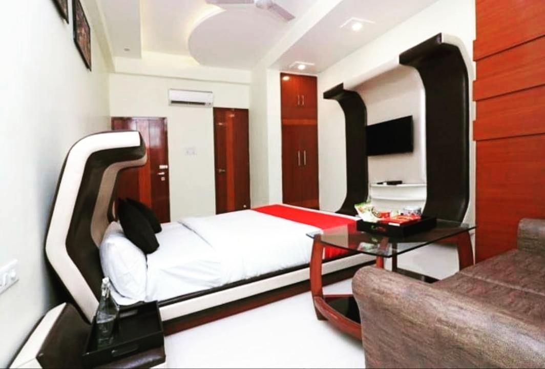 Hotel Vitthal International, Prayagraj Аллахабад Экстерьер фото