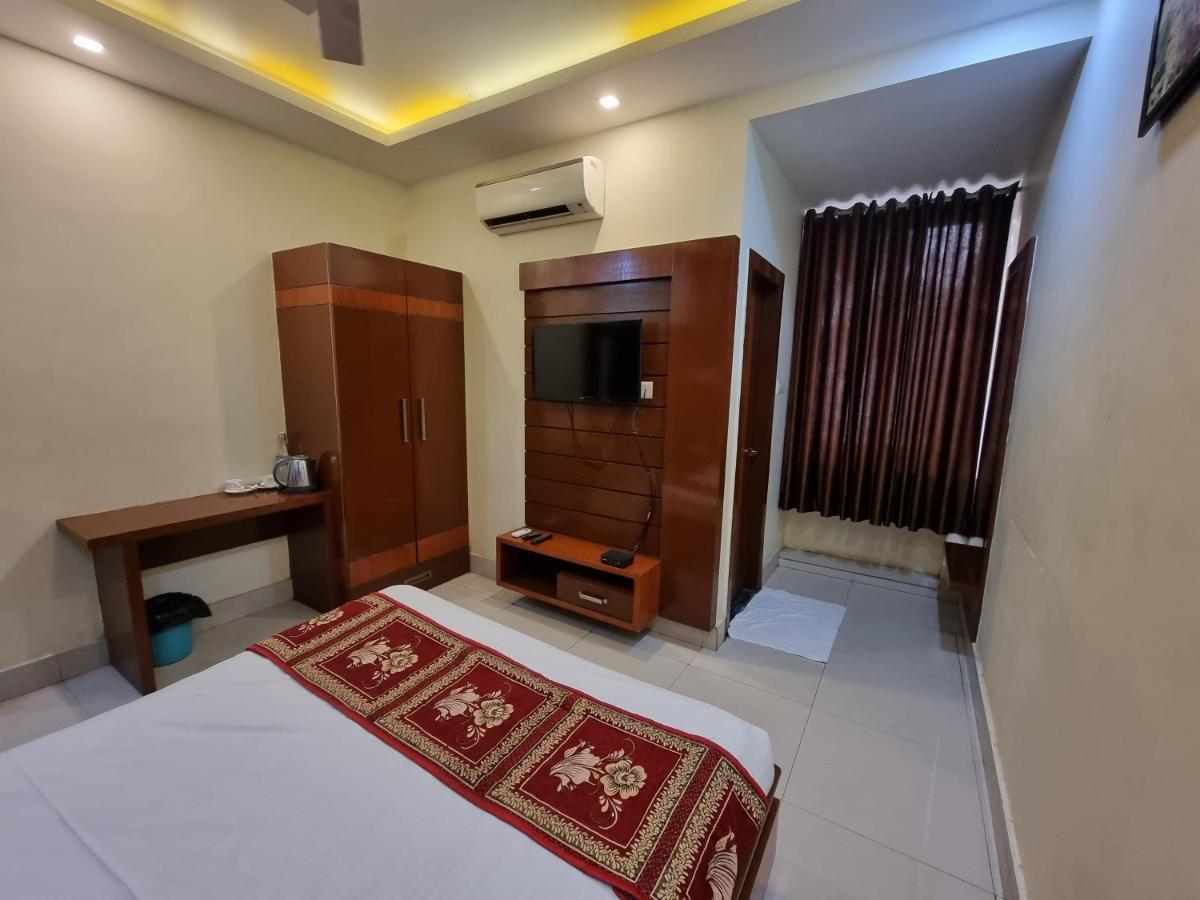 Hotel Vitthal International, Prayagraj Аллахабад Экстерьер фото