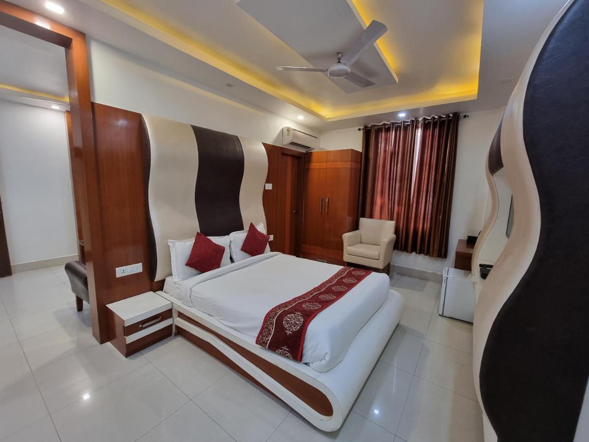 Hotel Vitthal International, Prayagraj Аллахабад Экстерьер фото